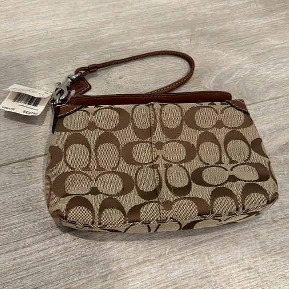 Coach Brown Signature Canvas and Leather turn lock wristlet NWT - Picture 2 of 4